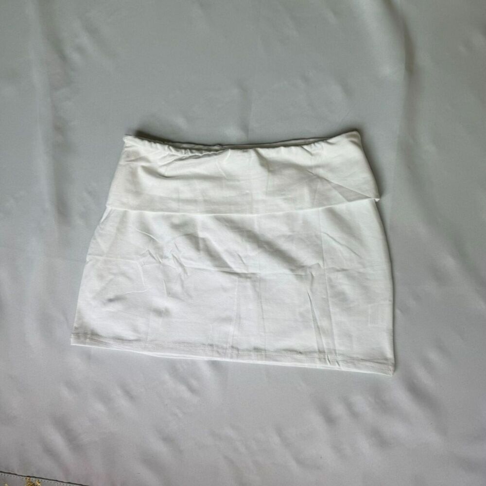 Y2K-Inspired White Fold Over Mini Skirt - Size: S
